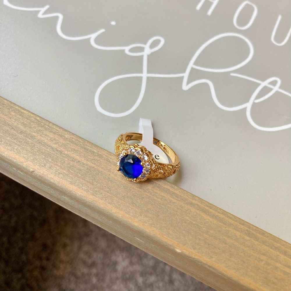 Royal Sapphire Blue Stunning Zirconia Gold Ring - Picture 2 of 5